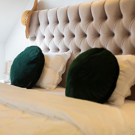 B&B Art And Sleep Antwerpen Buitenkant foto
