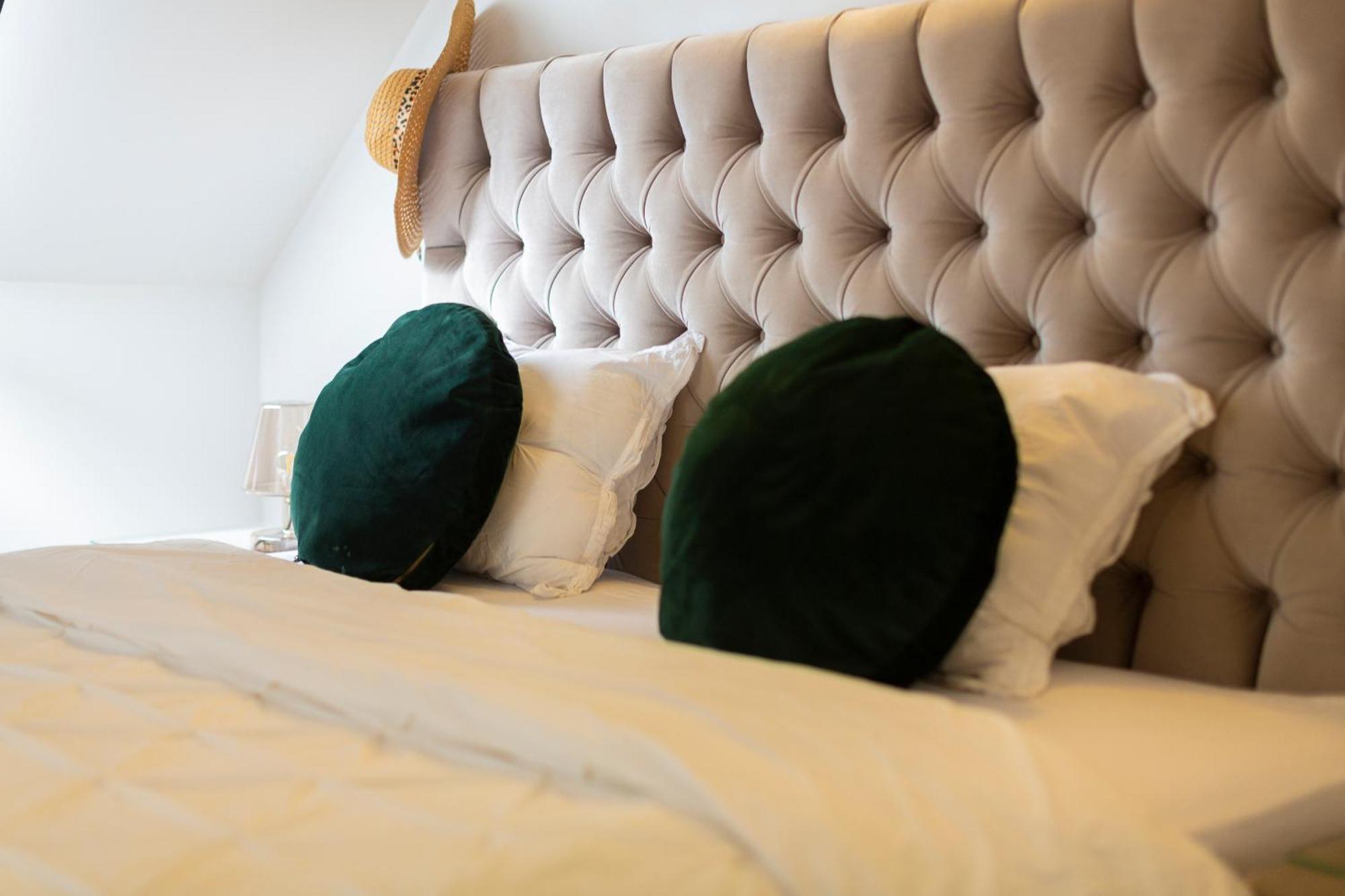B&B Art And Sleep Antwerpen Buitenkant foto